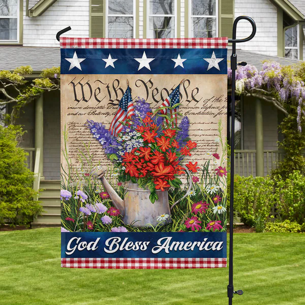 🏡 Patriotic American Flag with Eagle & Script ✒️